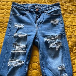 American Eagle distressed jeans
